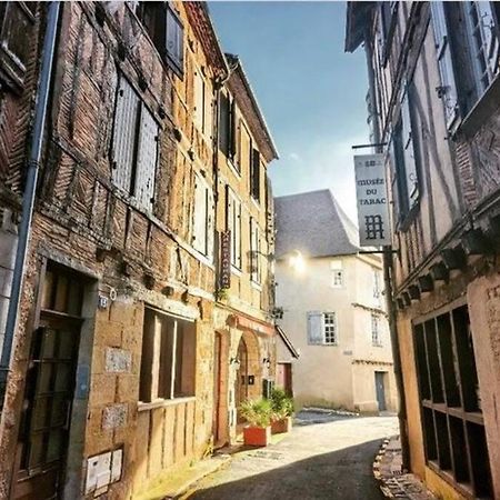 Appartement Au Coeur Du Centre Historique Bergerac Buitenkant foto